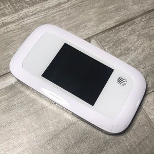 AT&T velocity 4g LTE mobile wifi hotspot device